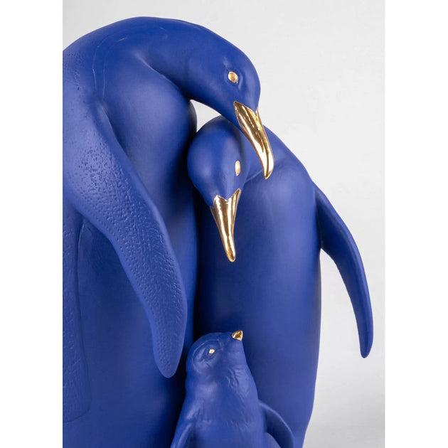 Lladro Porcelain Penguin Family Figurine (Blue-Gold) LE 500