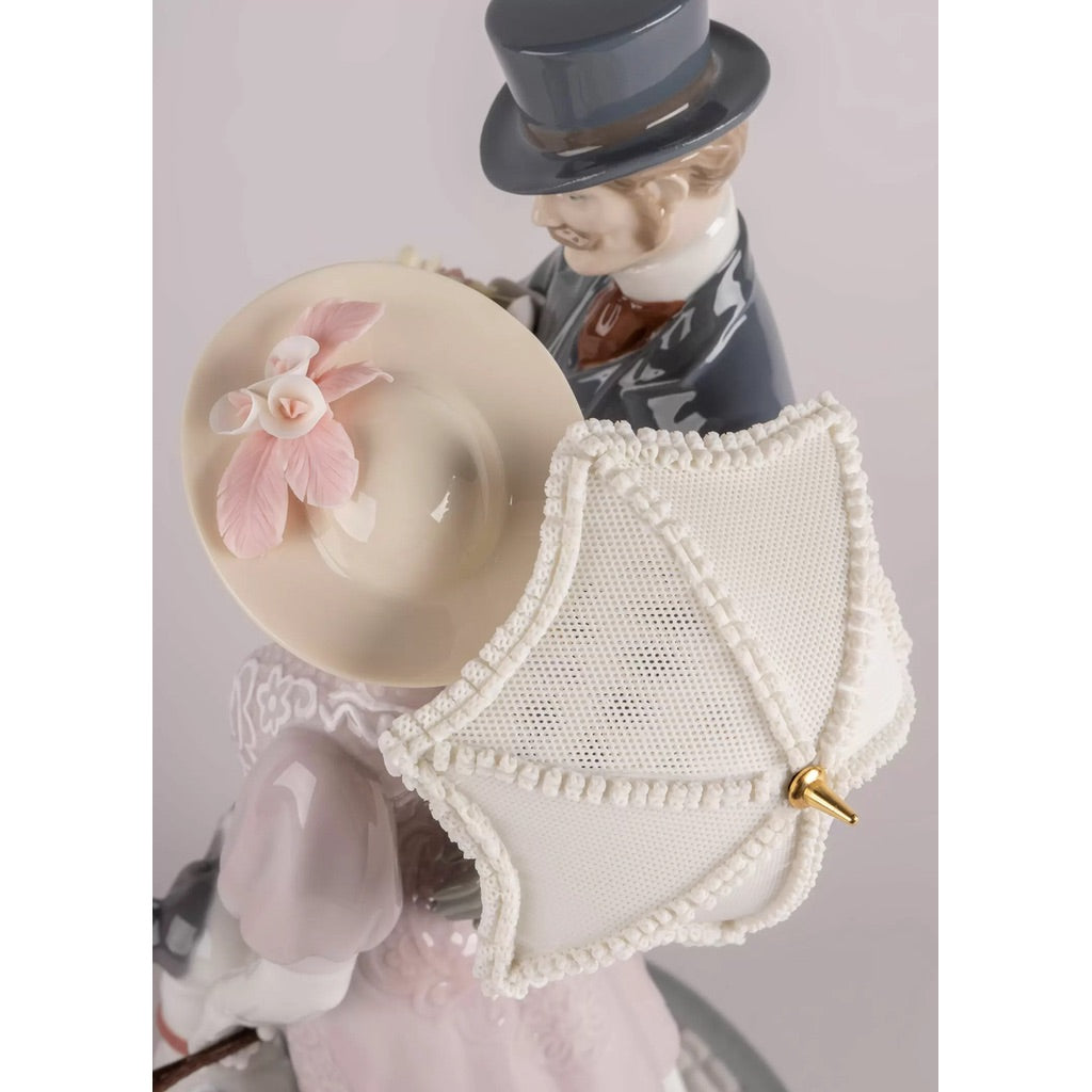 Lladro Porcelain Romantic Stroll Figurine Figurines Lladro 