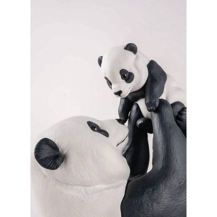 Lladro Porcelain Mommy Panda Figurine Figurines Lladro 