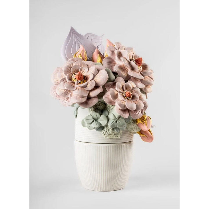 Lladro Porcelain Vase With Flowers (Pink) Vases Lladro 