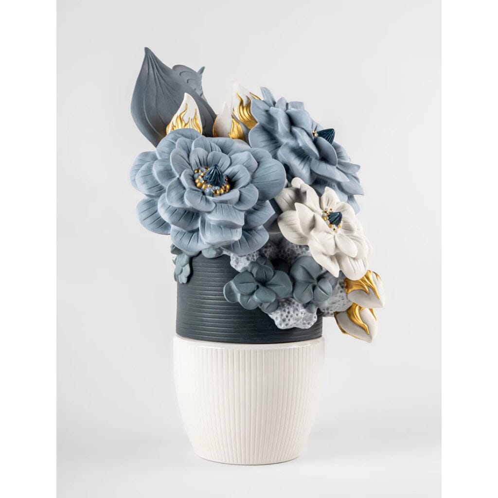 Lladro Porcelain Vase With Flowers (Blue) Vases Lladro 