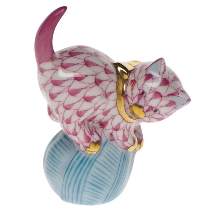 Herend Mischievous Cat Figurines Herend Raspberry (Pink) 